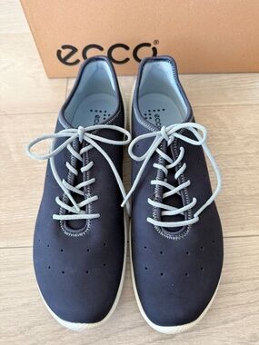 NWT ECCO BIOM Everyday Sneakers EU 42 | Navy Comfort Walking Shoes
